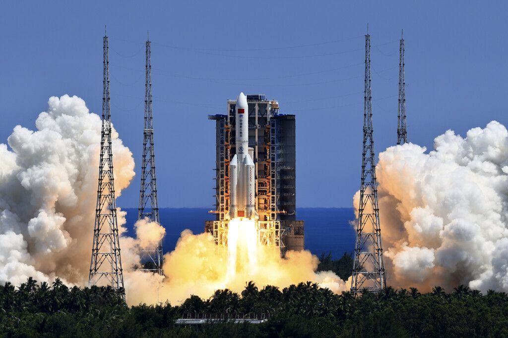 Reste von chinesischer Rakete nahe Philippinen ins Meer gestürzt