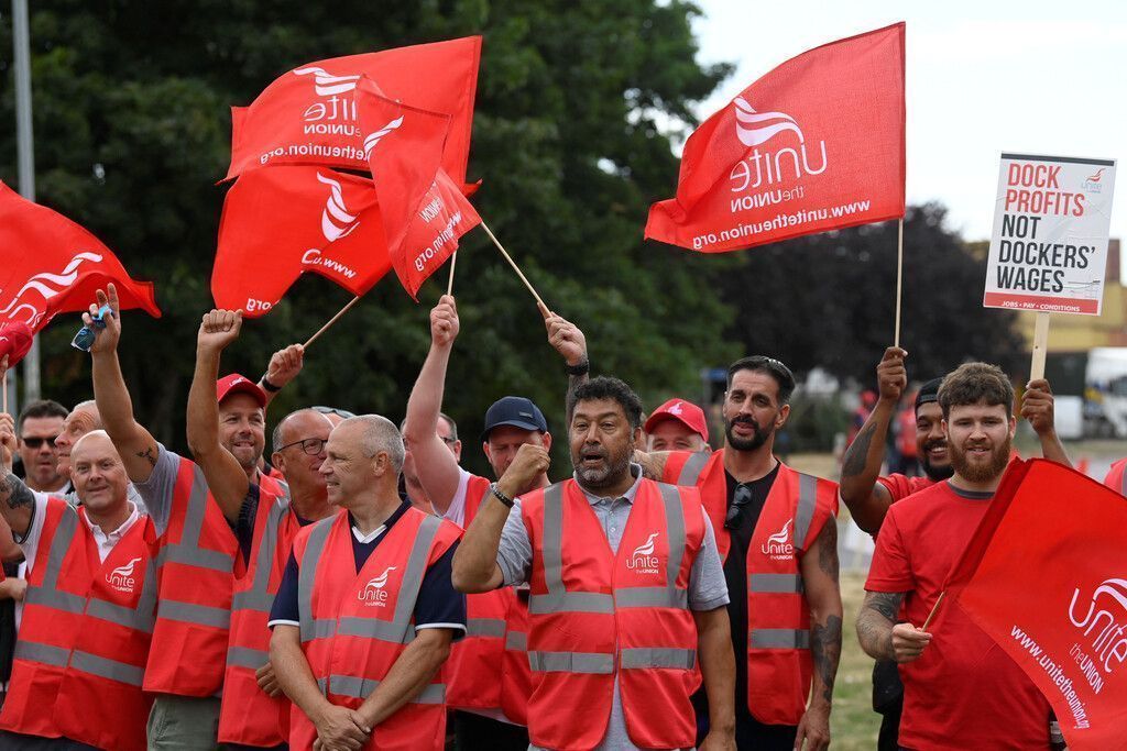 Streik in britischem Containerhafen