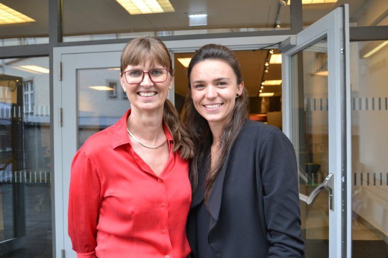 Natascha Arzberger und Veronika Grüner (beide Stadtmarketing Bludenz).