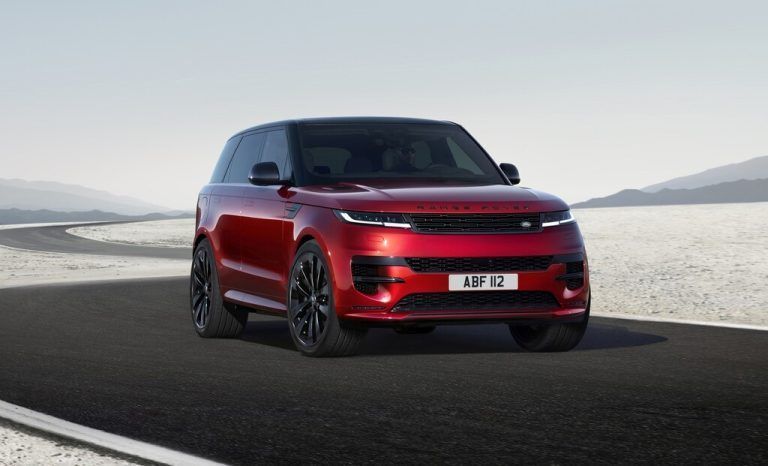 Range Rover Sport, die dritte Generation: Noch weniger an Exterieur-Zierrat geht bald schon nicht mehr. Im Vordergrund stehen Dynamik und Performance.