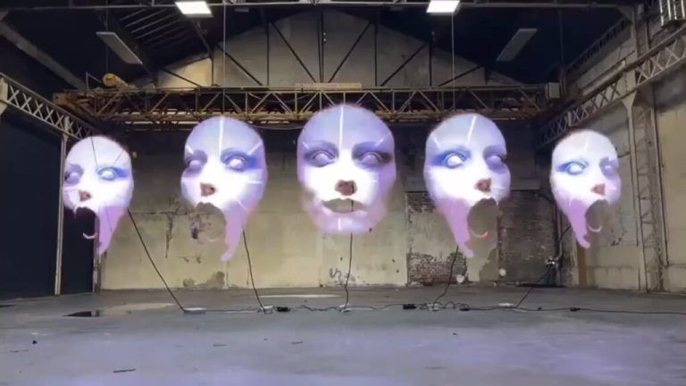 Seine neue Firma ist auf Hologramm-Displays spezialisiert. Logos, Objekte, Videoclips oder sogar Avatare von echten Menschen lassen sich damit visualisieren. wowads