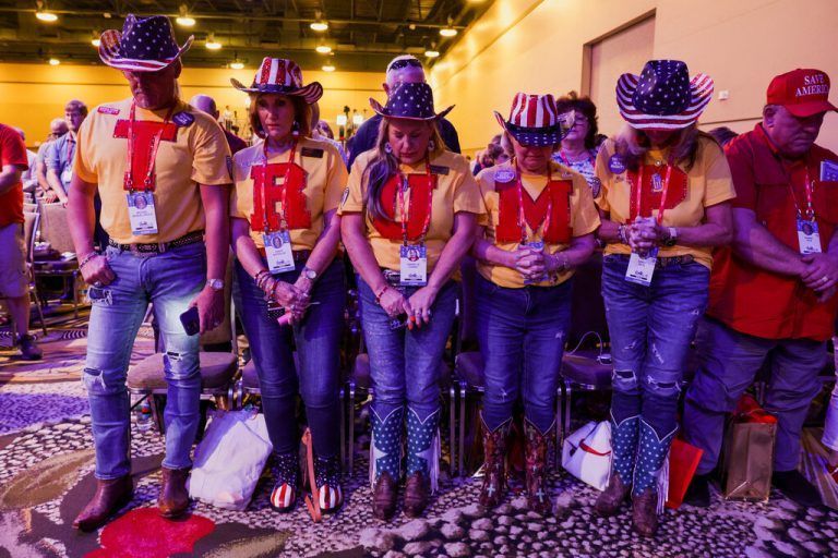 Unbeirrbar: Auf einer Konferenz der politischen Konservativen in Dallas, Texas, gibt es weiter Unterstützung für Ex-Präsidenten Trump. Reuters