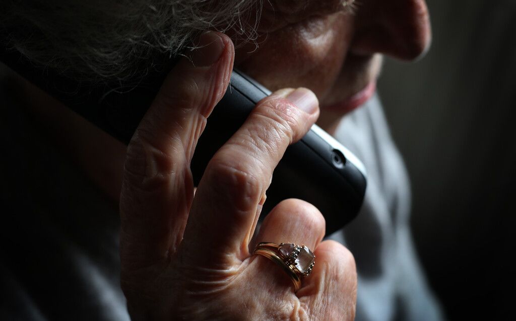 Polizei warnt vor falschen Polizisten am Telefon und Mail