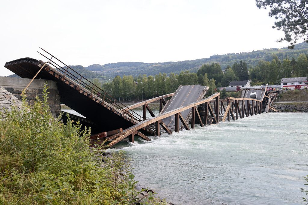 Brücke in Norwegen eingestürzt