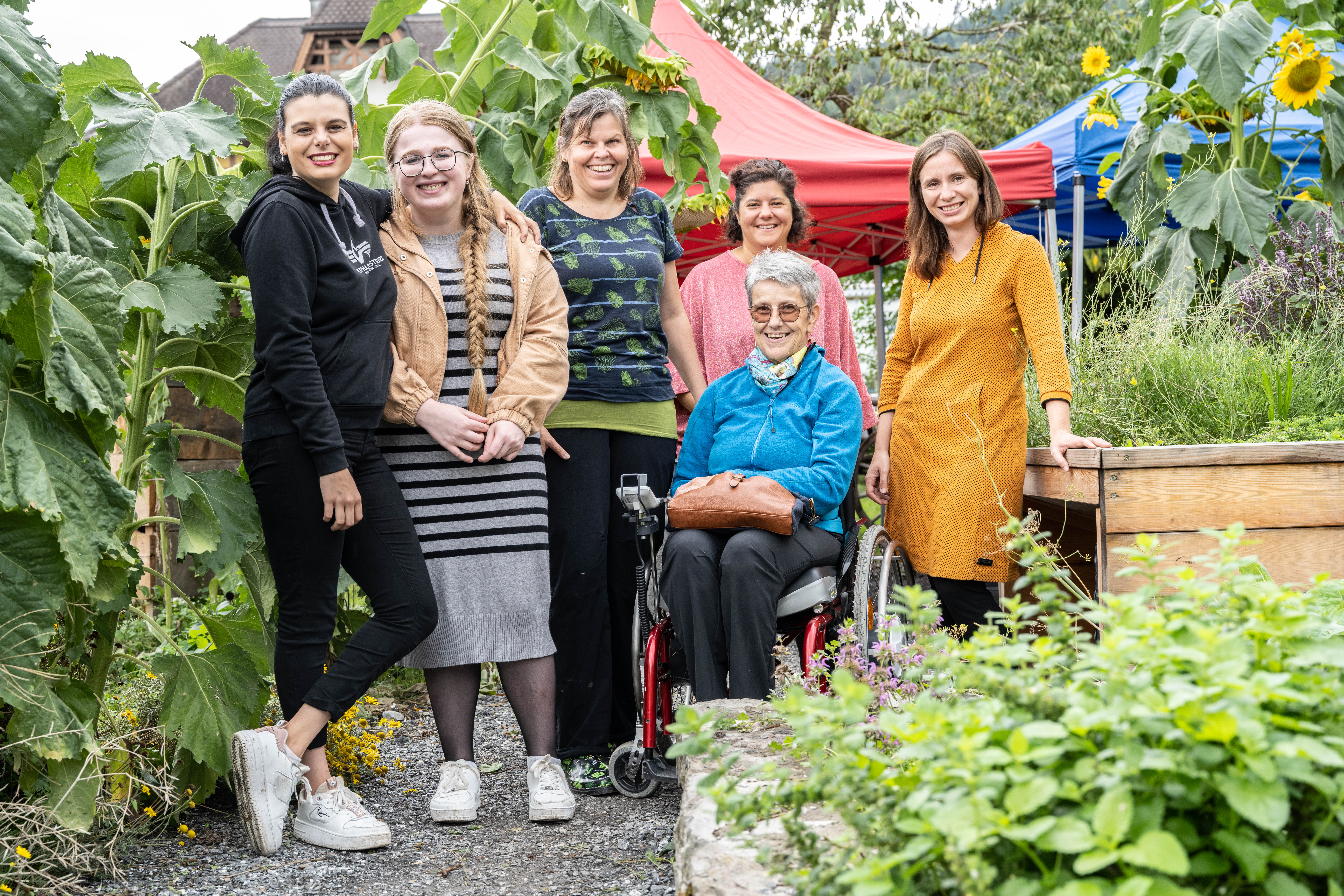 Anja Sturm, Medina Plieva, Heidi Mackowitz, Brigitta Keckeis, Anna-Delia D‘Errico und Stefanie Egle-Fiel.