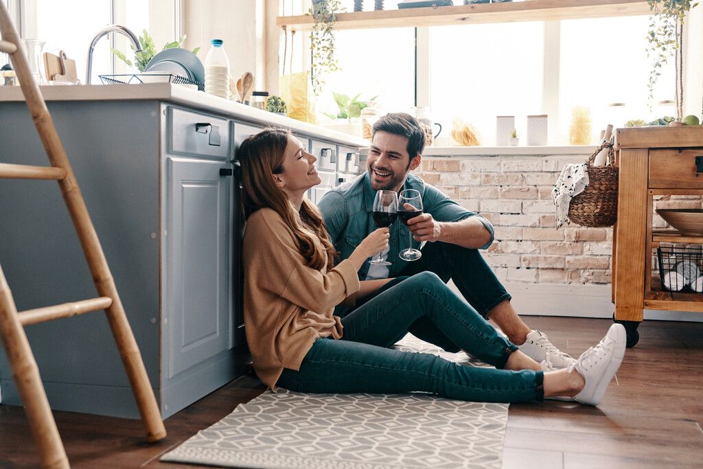 Zwei Drittel fühlen sich beim Partner wohl