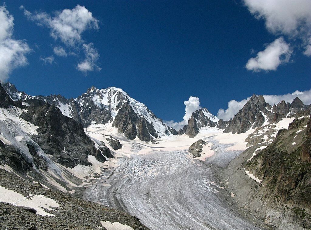 Hunderte Jahre alte Mumien auf Gletscher im Wallis gefunden