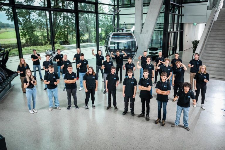 Die Lehre ist für die 24 Jungs und vier Mädchen bei Doppelmayr der Start ins Berufsleben. doppelmayr
