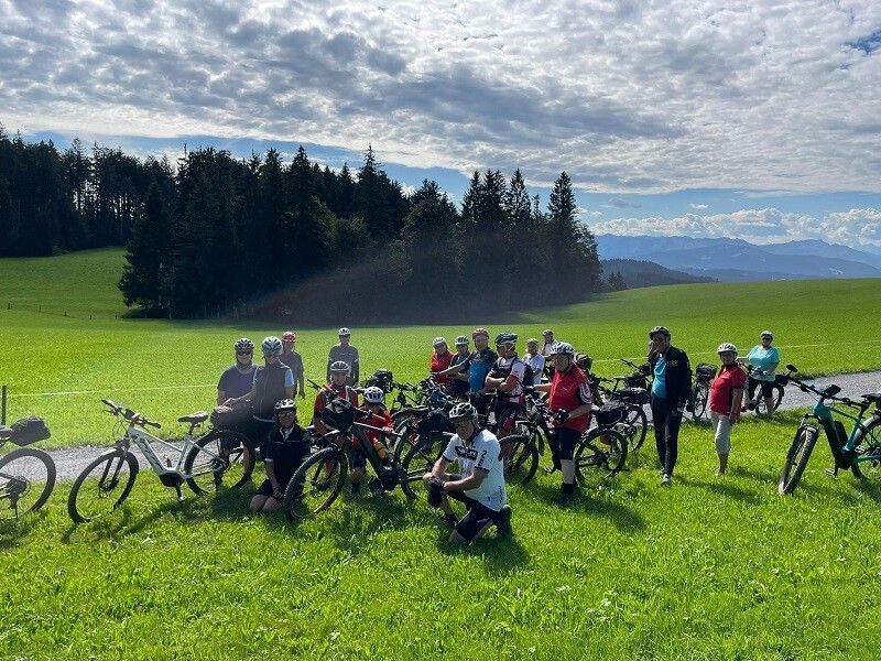 Eingesendet. Vereinsnachrichten aus dem Bezirk