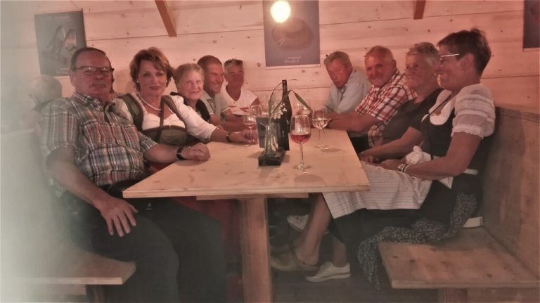 Die Senioren verbrachten einen schönen Nachmittag beim Landestreffen.Sb Buch