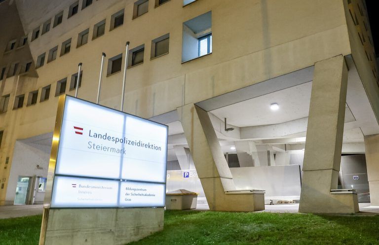Ein 27-jähriger Polizist ist am Mittwoch in den Trainingsräumlichkeiten im Keller der Landespolizeidirektion bei einer Übung durch einen Schuss tödlich verletzt worden. APA