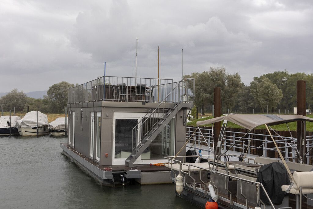 Pläne für Hausboote am Bodensee lassen die Wogen hochgehen. »A5