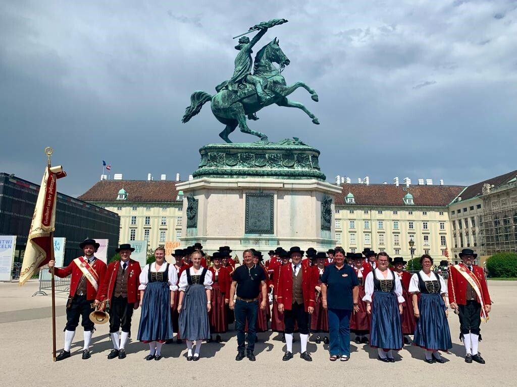 Historischer Auftritt für Musikanten