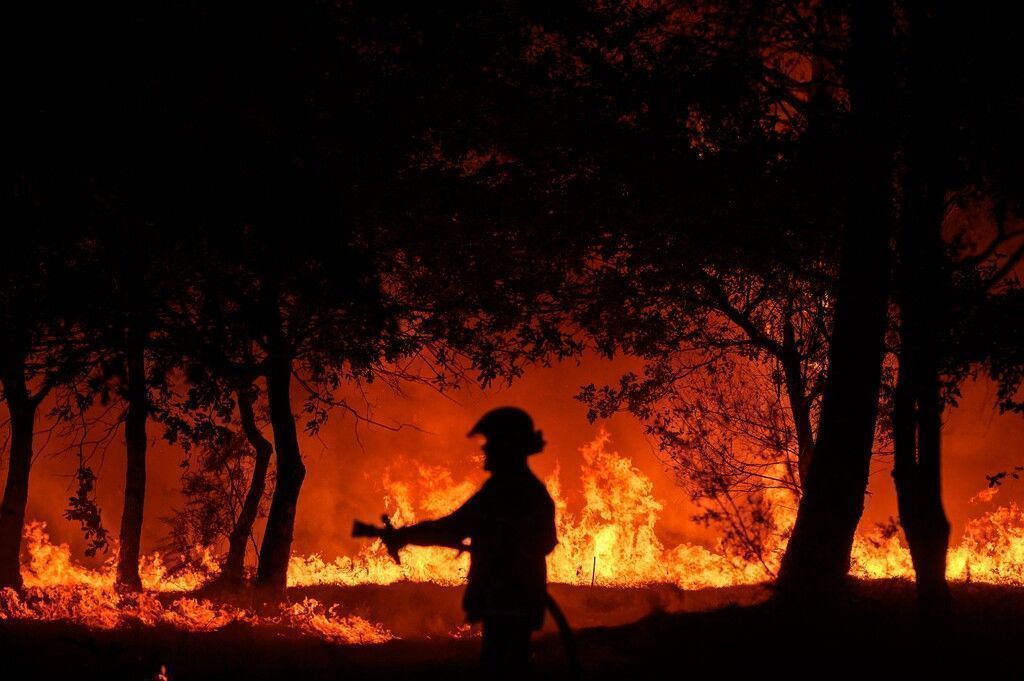 Erneut großer Waldbrand in der Region von Bordeaux