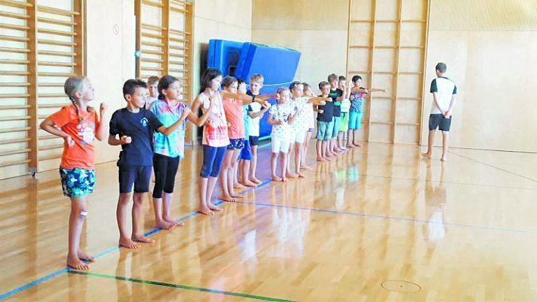 Karateclub Blumenegg unterstützt Ferienbetreuung.karateclub blumenegg