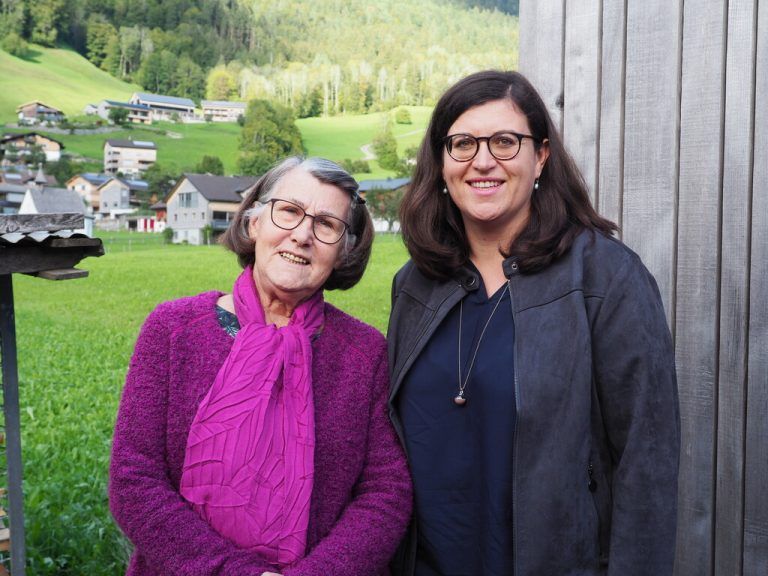 Maria Egender mit Tochter Elisabeth.