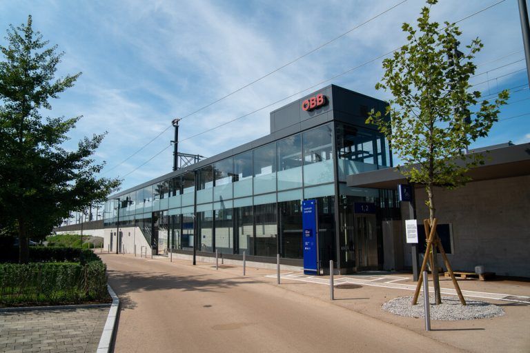 Mit Lauterach-Unterfeld verfügt die Hofsteiggemeinde ab sofort über zwei Bahnhaltestellen. ÖBB/Vol.at