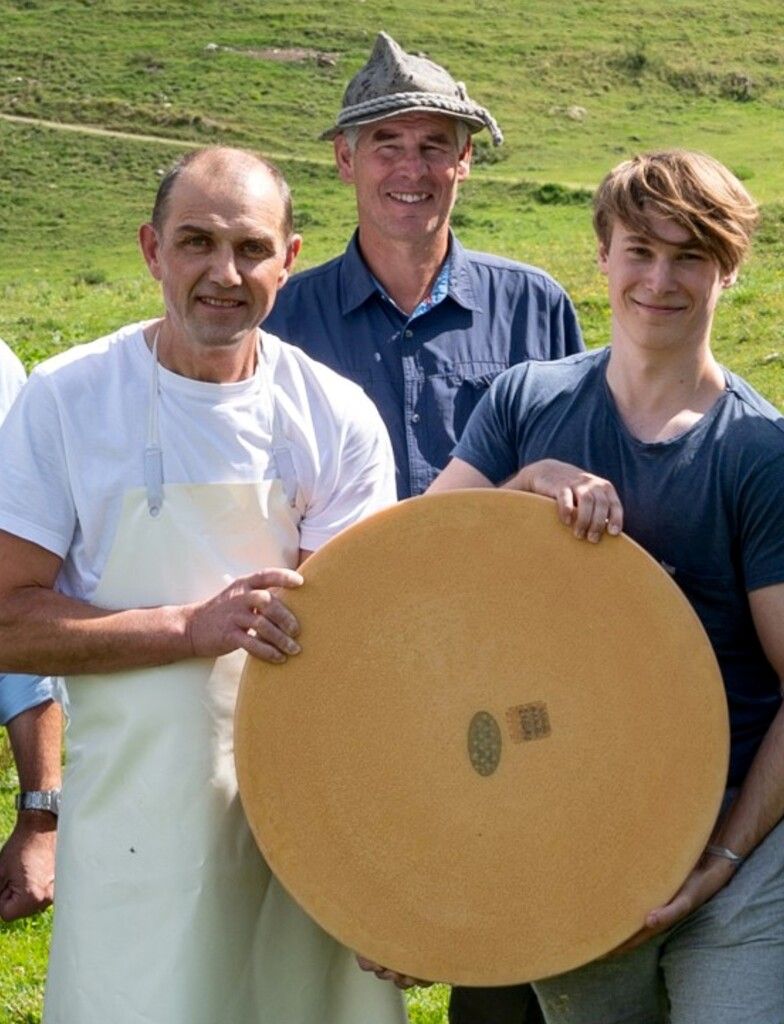 Wie aus dem Käsomat ein schmuckes Alpahüsle wird