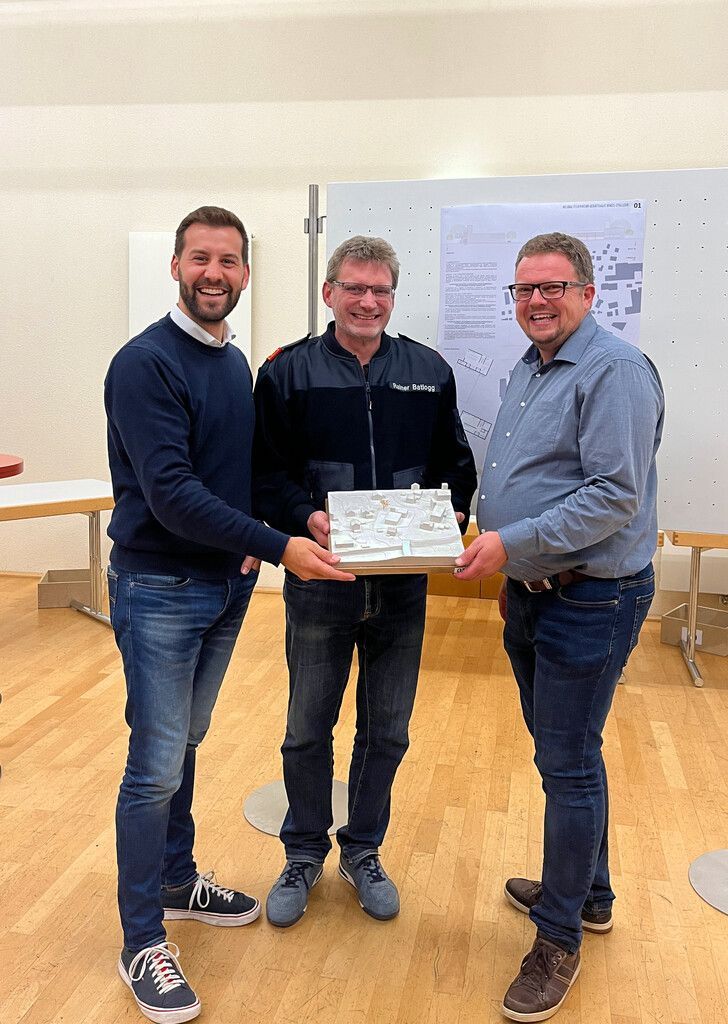 Simon Tschann, Rainer Batlogg und Matthias Luger haben sich für das Konzept der Atelier Ender Architektur OG in Nüziders entschieden.Stadt Bludenz