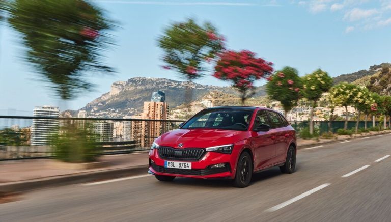 Škoda Scala: Tschechischer Kompakt-Praktiker mit komplett diesellosem Antriebsprogramm. Aus 1,0- und 1,5-Liter-Benzinern holt er 95 bis 150 PS.