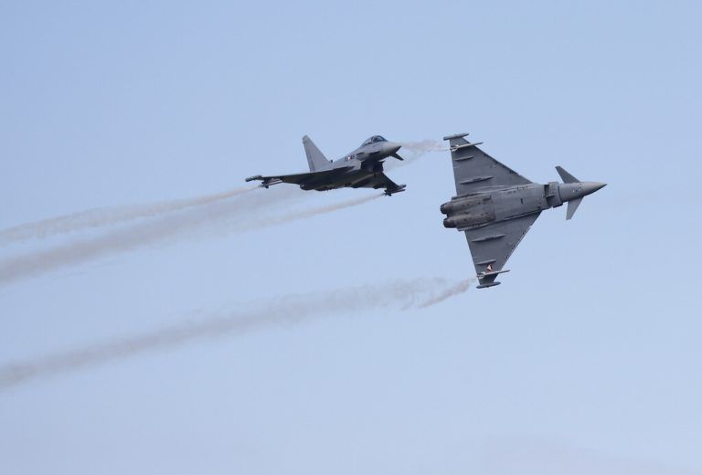Zwei Eurofighter Typhoon der österreichischen Luftstreitkräfte sind anlässlich der Flugshow 