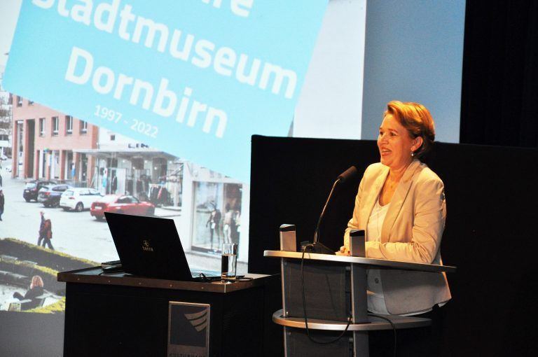 Bürgermeisterin Andrea Kaufmann ließ die wichtigsten Stationen seit der Eröffnung des Stadtmuseums Revue passieren.<span class="copyright"> lcf</span>