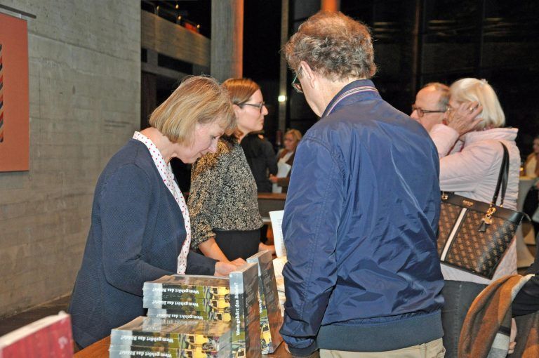 Großes Interesse gab es für den Museumsverein ,Kurzentschlossene konnten gleich vor Ort eine Mitgliedschaft abschließen.