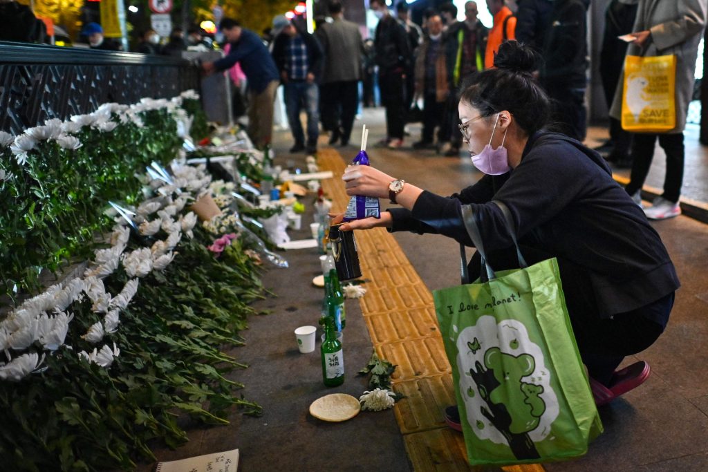 Massenpanik in Seoul kostete mindestens 153 Menschenleben