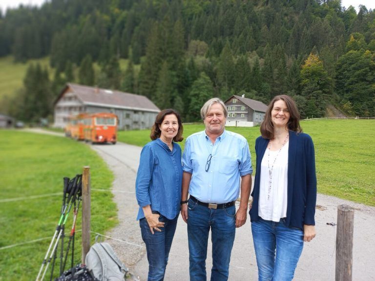 Ausschussobfrau Gabriele Berlinger, Bgm. Frank Matt und Schriftführerin Katharina Lagler (v.l.)