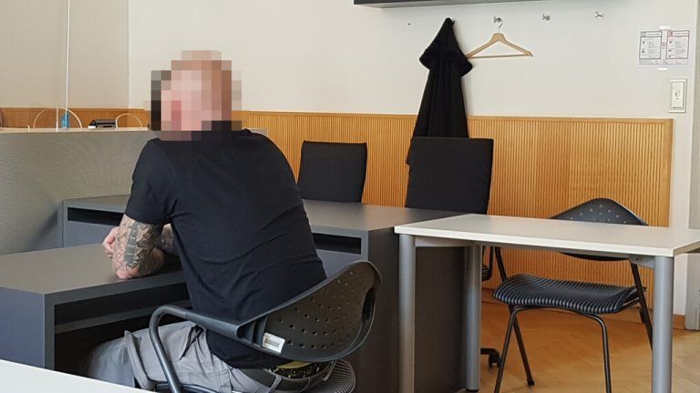 Der neunfach Vorbestrafte wurde zu 18 Monaten verurteilt. EC