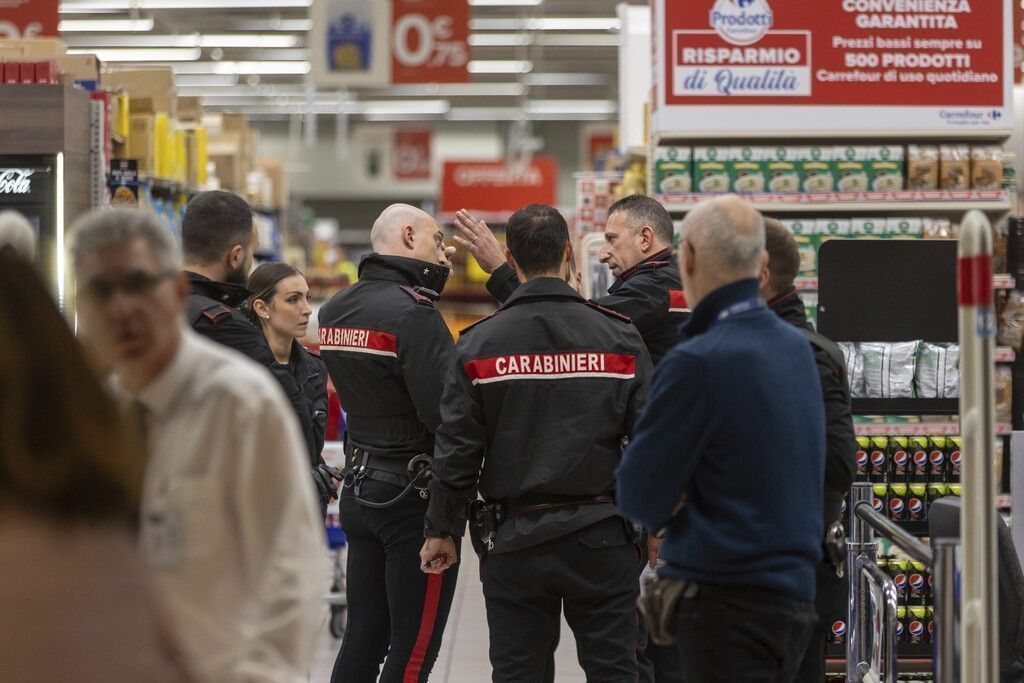 Ein Toter bei Messerattacke in Supermarkt bei Mailand