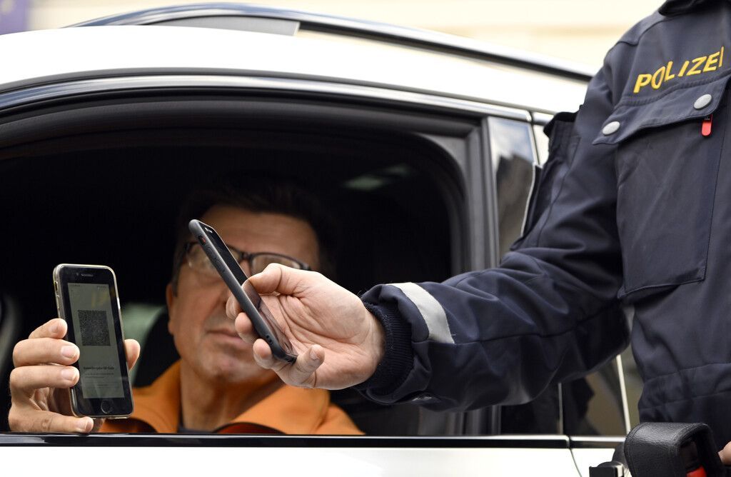 Führerschein nun als App am Handy verfügbar. Gültig ist er aber nur im Inland. »A5