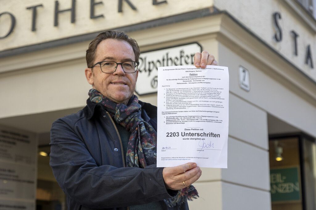 Anrainer wehren sich: Widerstand gegen Fußgängerzone in Bregenz wächst. »A7