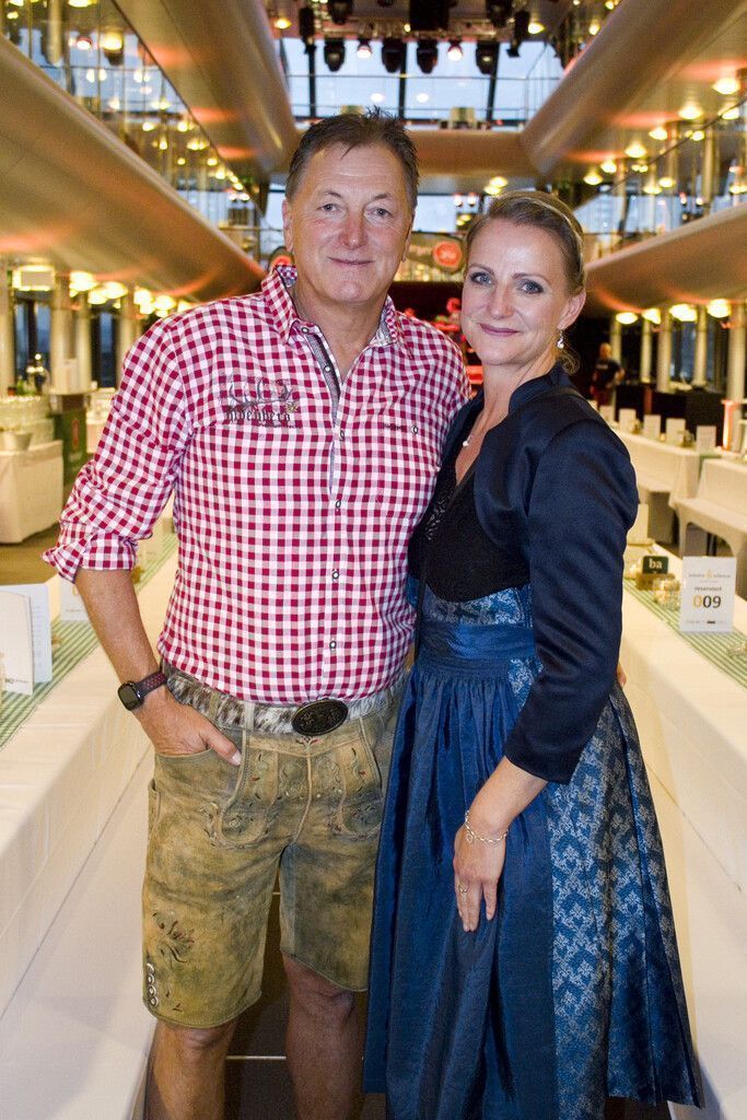 Günter Hofer und Melanie Hammerer in Festlaune.