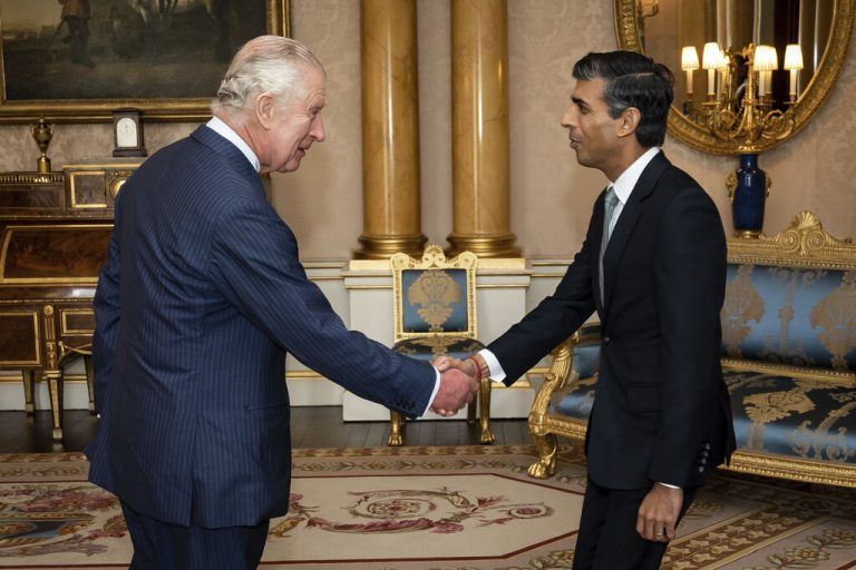 König Charles III. beauftragte den 42-Jährigen mit der Regierungsbildung. AP