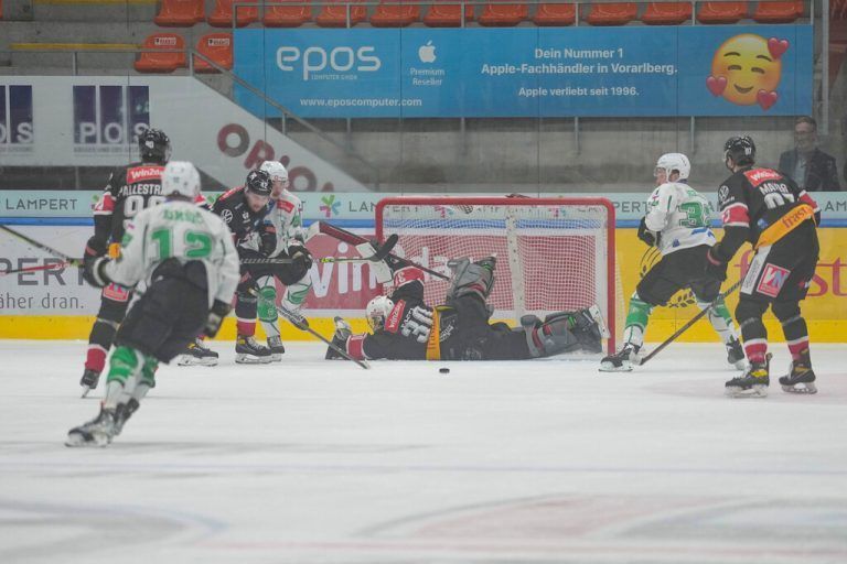 Mehr als einmal brannte es lichterloh vor dem Tor der Pioneers, in dem Alex Caffi (Bild) David Madlener nach Minuten ablöste.hard