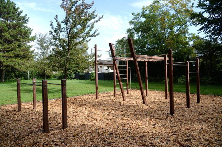 Mit dem neuen Calisthenics-Park entstand im Brühl eine neue attraktive und zukunftsweisende Fitnessanlage.Gemeinde