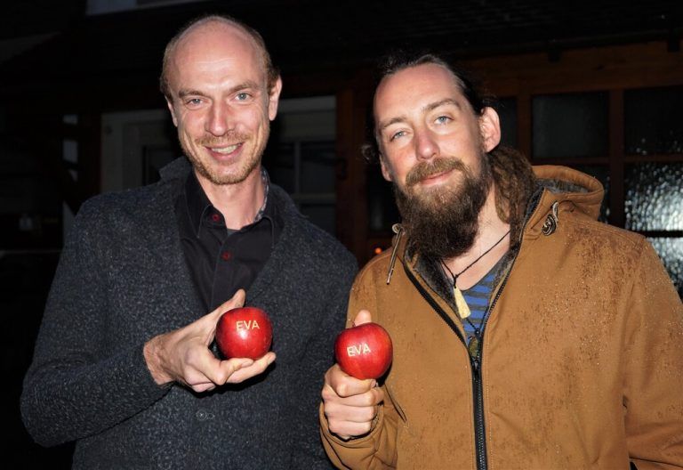 (v. l.) Benjamin Mayr (Emsbach Gastro) und Simon Mathis.