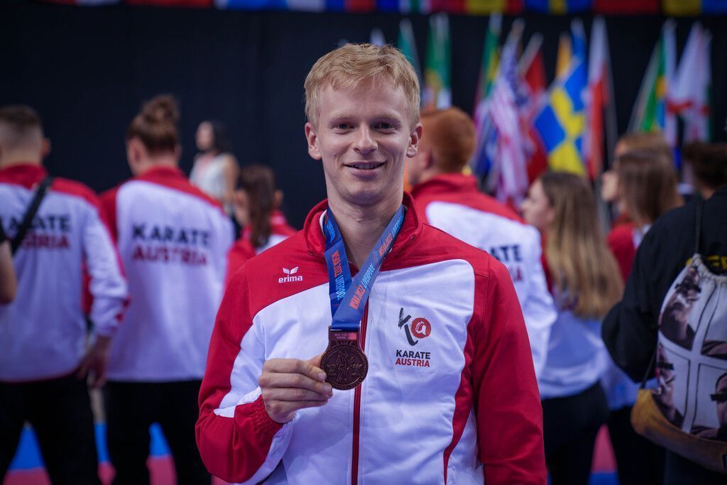 Eingesendet. Vereinsnachrichten aus dem Bezirk