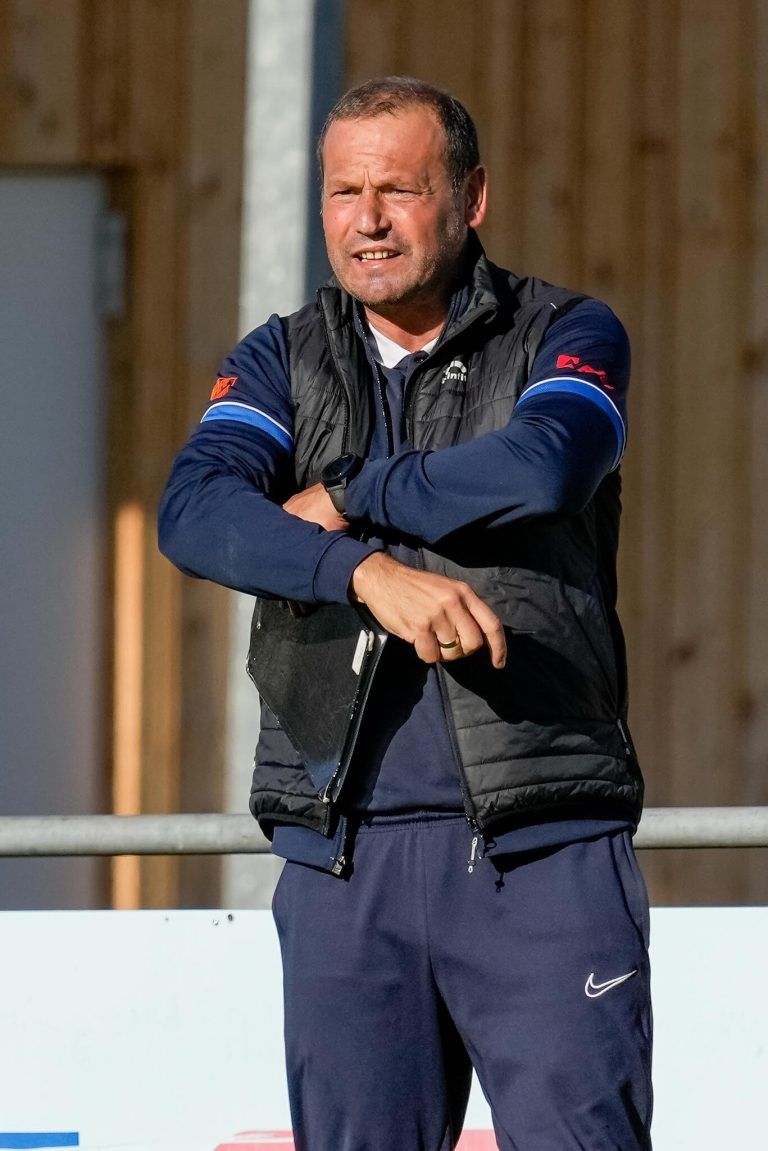 Unser großer Pluspunkt nach der kurzen Vorbereitung ist sicherlich die Tatsache, über eine eingespielte Truppe zu verfügen. Aus meiner Sicht gehören wir in der Liga zu den Top Fünf, und das wollen wir auch auf dem Platz zeigen. Herwig Klocker, SC Admira Dornbirn