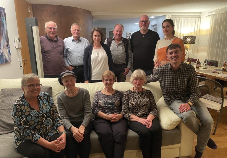 Vorstands- und Teammitglieder mit zwei Koordinatoren aus Albanien (rechts im Bild).