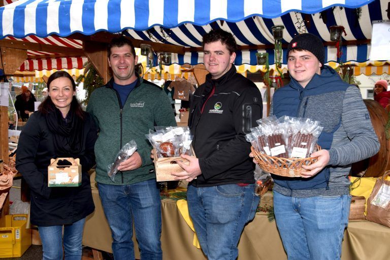 Yvonne und Florian Tschugmell, Kilian und Magnus Zech vom Guschahof in Bürs.