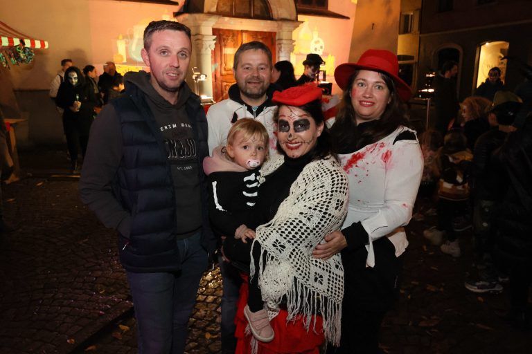 Robey Carroll, Claudia und Sabrina besuchten die Veranstaltung der Jungen Kirche gemeinsam mit Willy und Corinna. <span class="copyright">Ame</span>