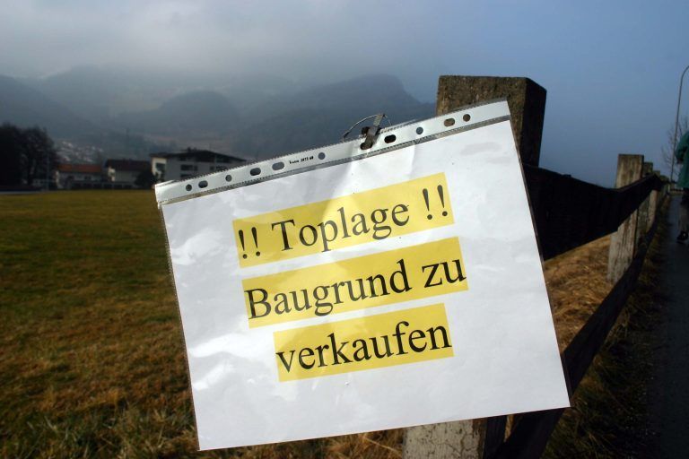 Bei Grundstückskäufen werde man selektiver vorgehen. Diesen Trend ortet Karlheinz Bayer für die gesamte Branche. <span class="copyright">VN</span>