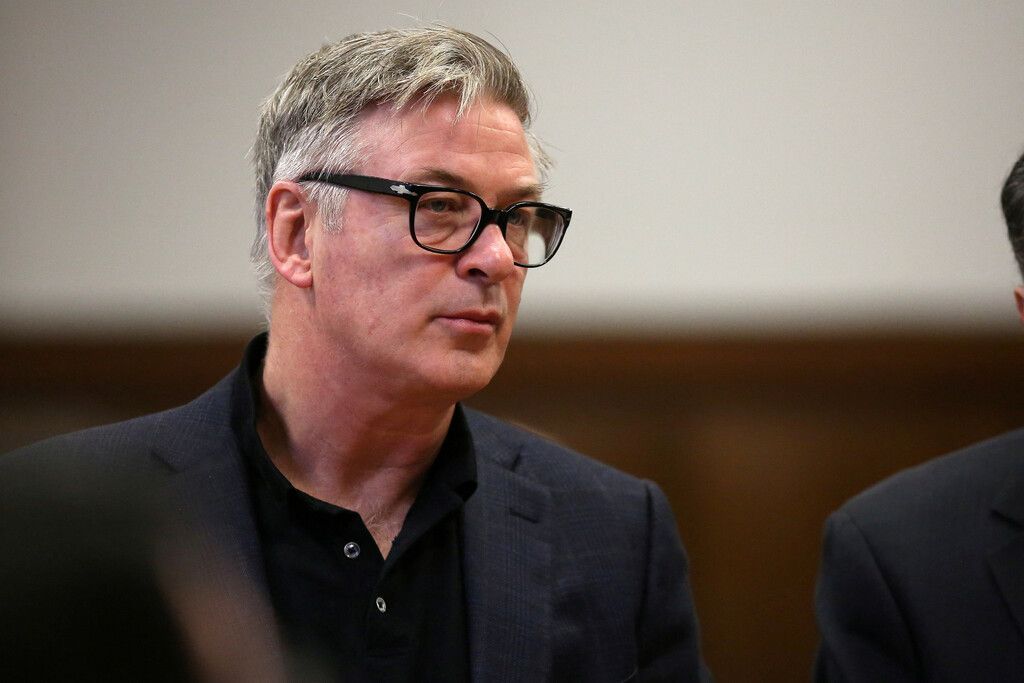 Todesschuss bei Western-Dreh: Alec Baldwin verklagt Filmcrew