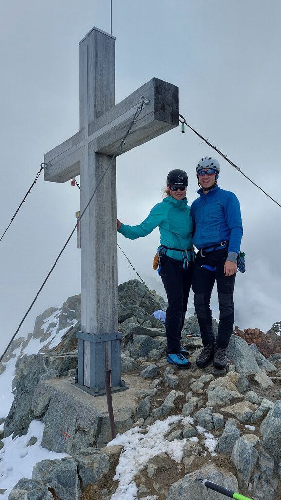 Als Bergverrückte wissen die beiden, was ein Bergsteiger braucht. Grüner, Ladner