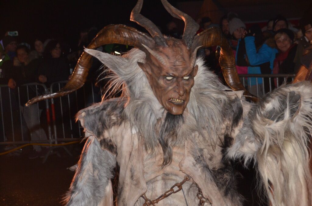 Die Brazer Krampusse kommen
