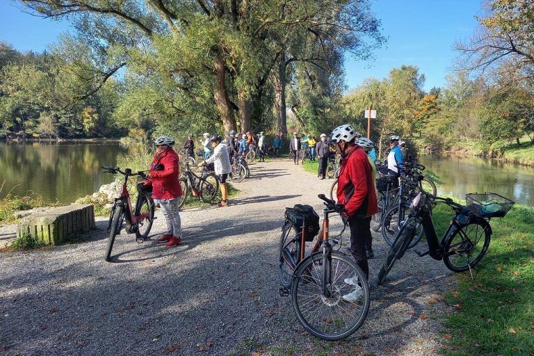 Die Radler erfreuten sich an der schönen Landschaft am Bodensee. SB Dornbirn