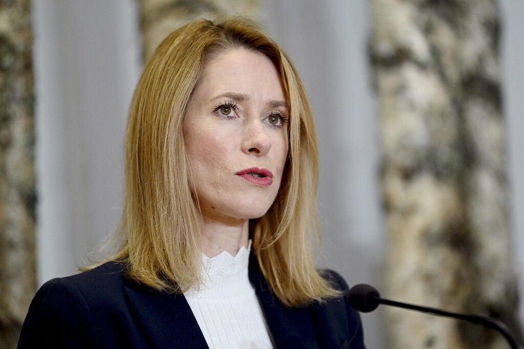 Politik in Kürze