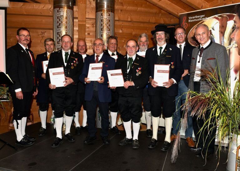 Ehrungsabend für Jubilare des Fraßenecho Raggal.Blasmusikbezirksleitung Bludenz